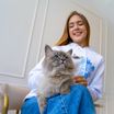 Monge Gift Shop collection 2023 толстовка белая Невская Маскарадная размер L — фото 2