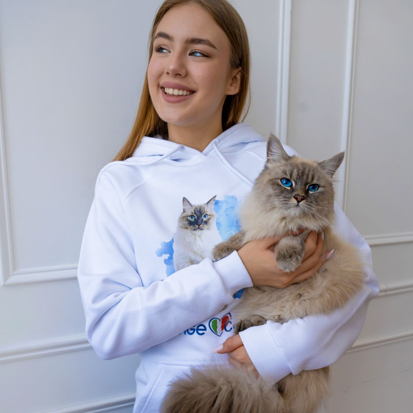 Monge Gift Shop collection 2023 толстовка белая Невская Маскарадная размер L — фото 4