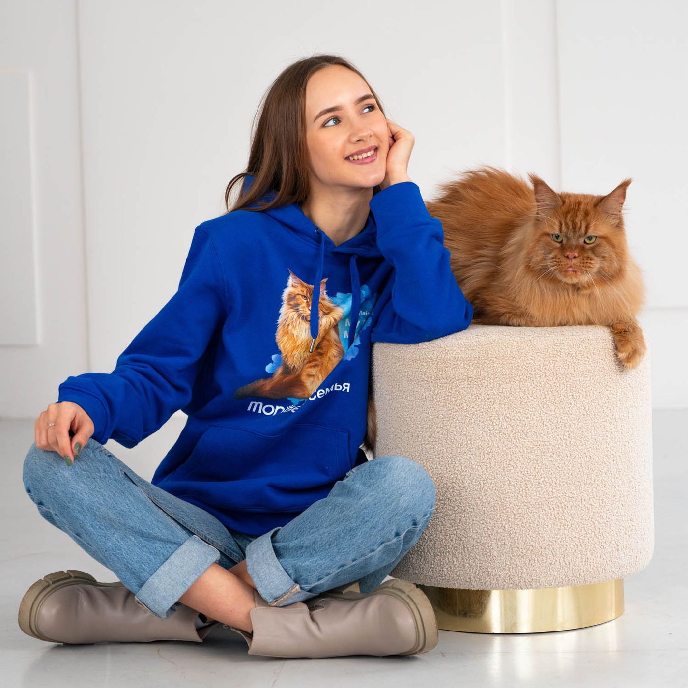 Monge Gift Shop collection 2023 толстовка ярко-синяя Мейн-кун М — фото 4